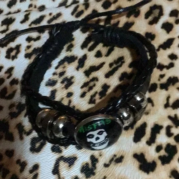One Size Adjustable Unisex MISFITS Bracelet vegan leather - Picture 3 of 3